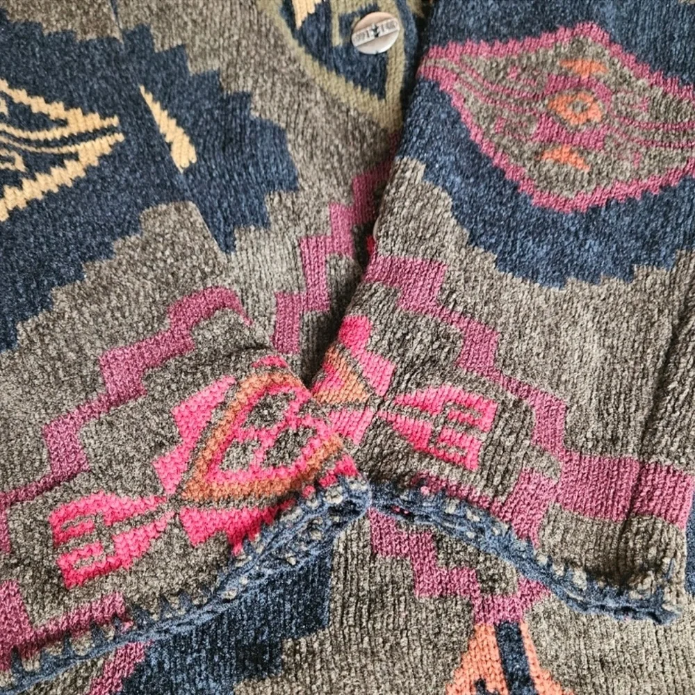 Chico’s Design Women Aztec Long buttoned down Sweater - Picture 10 of 11